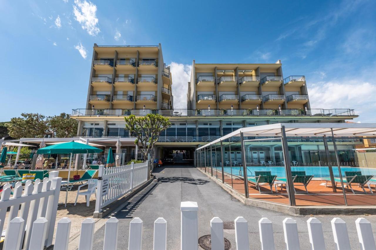 דיאנו מרינה Hotel Bellevue Et Mediterranee מראה חיצוני תמונה