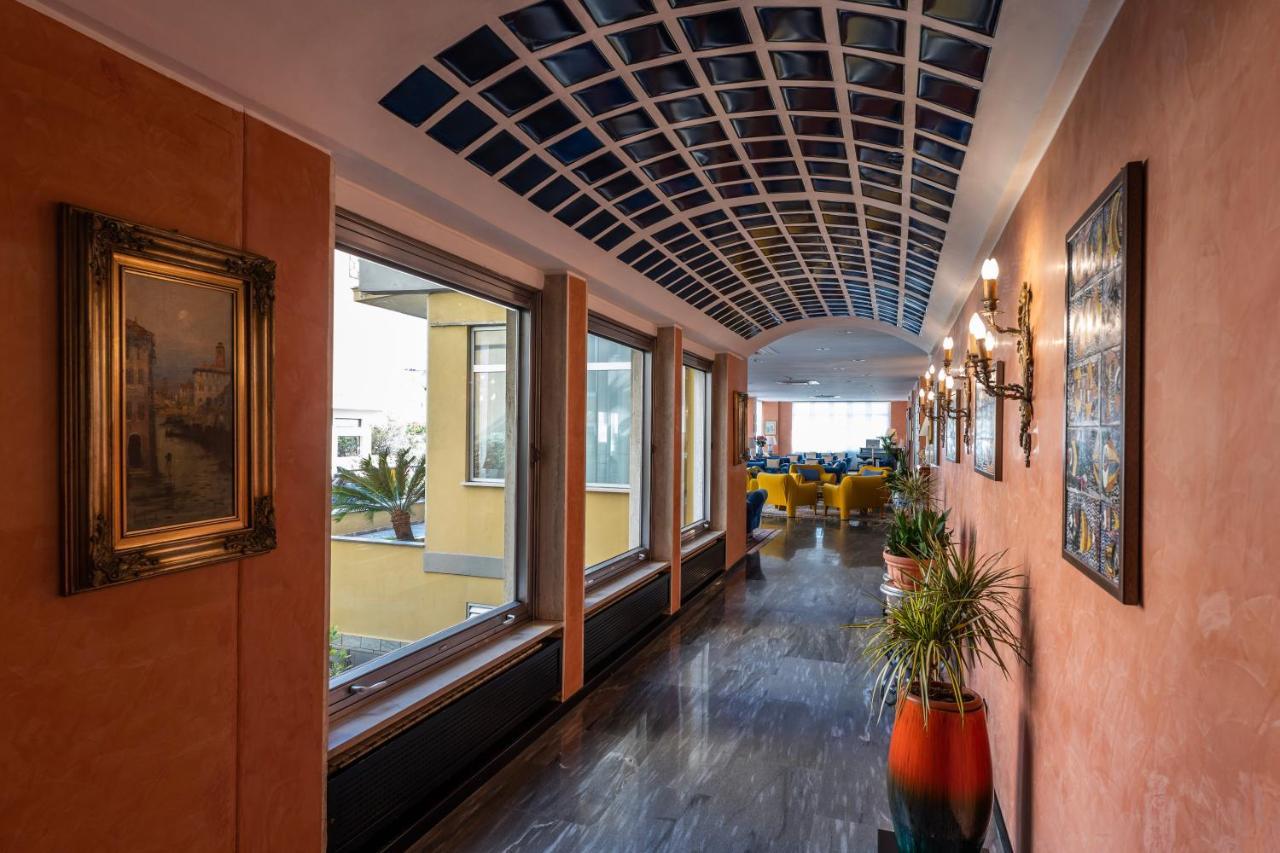 דיאנו מרינה Hotel Bellevue Et Mediterranee מראה חיצוני תמונה