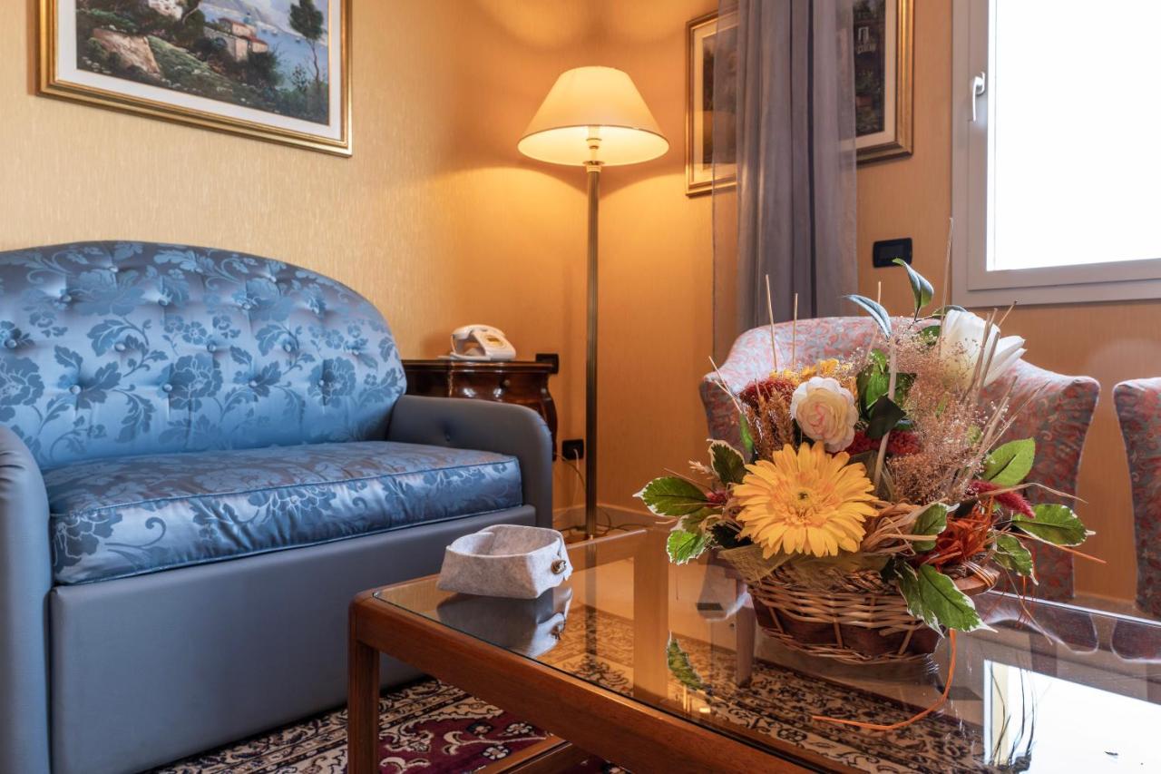 דיאנו מרינה Hotel Bellevue Et Mediterranee מראה חיצוני תמונה