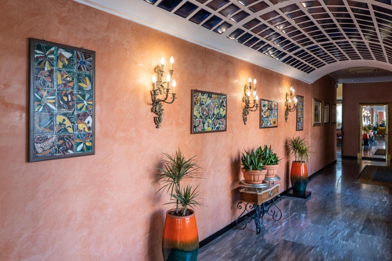 דיאנו מרינה Hotel Bellevue Et Mediterranee מראה חיצוני תמונה